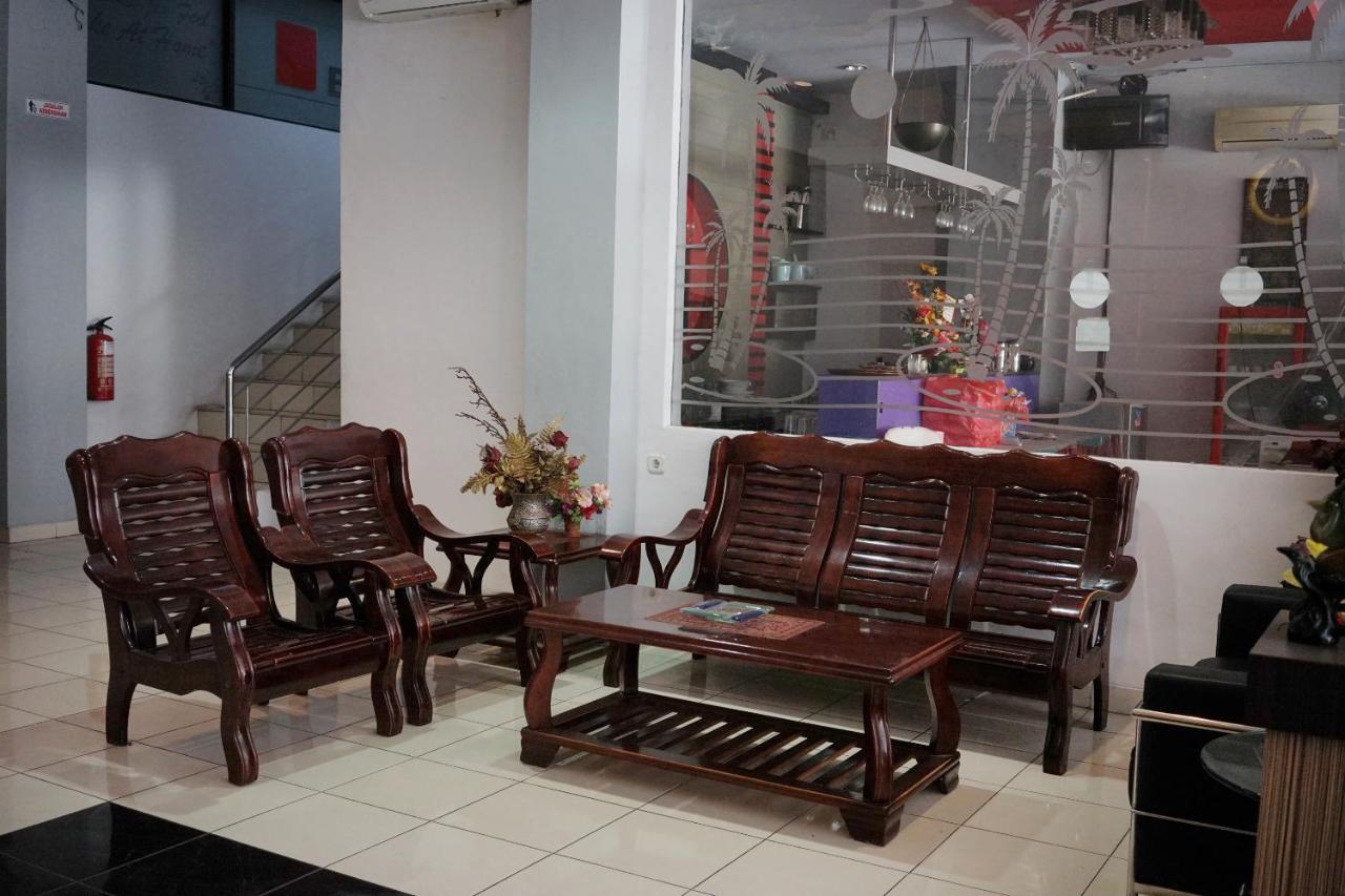 Oyo 2291 Hotel Bahagia Makasar Exteriér fotografie