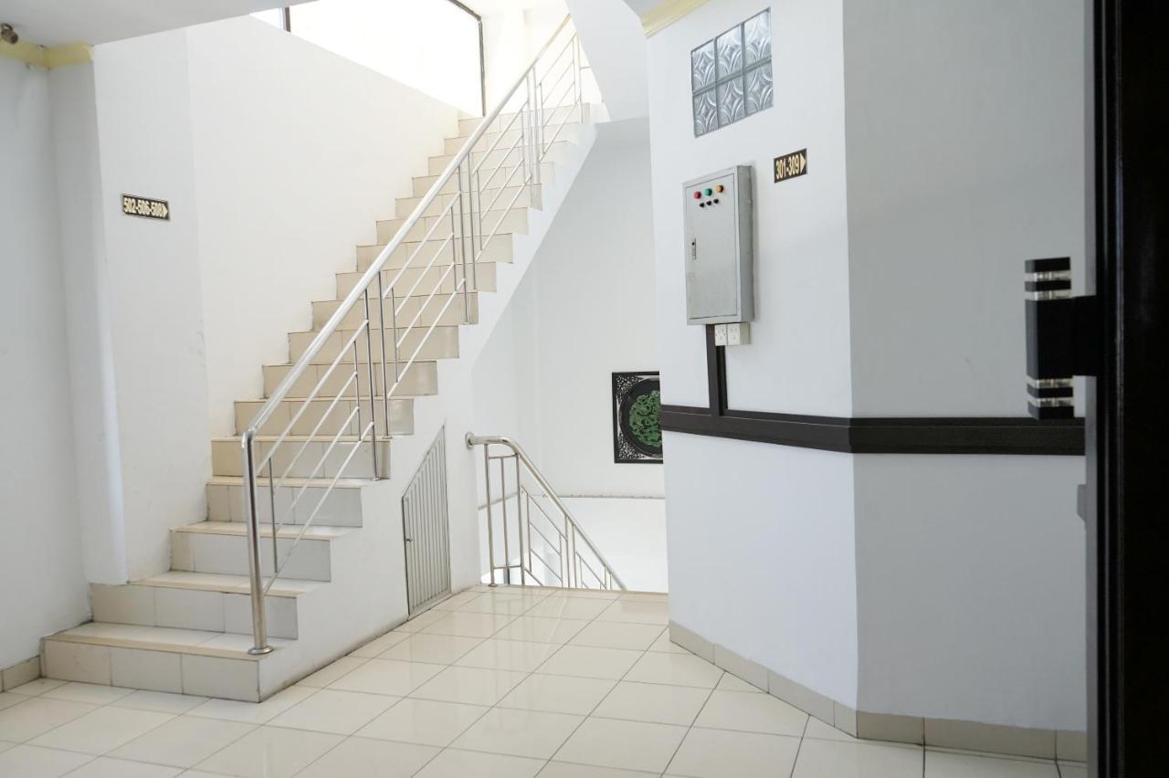 Oyo 2291 Hotel Bahagia Makasar Exteriér fotografie
