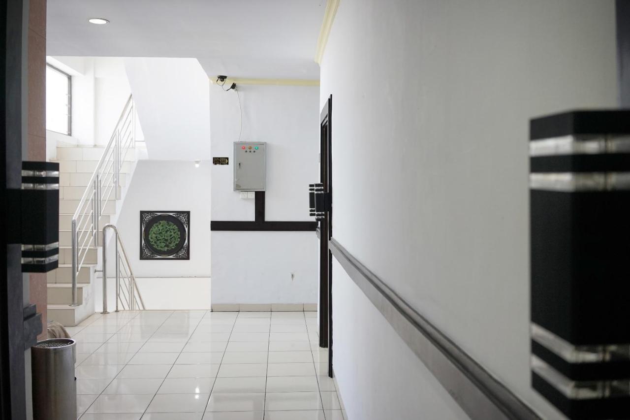 Oyo 2291 Hotel Bahagia Makasar Exteriér fotografie
