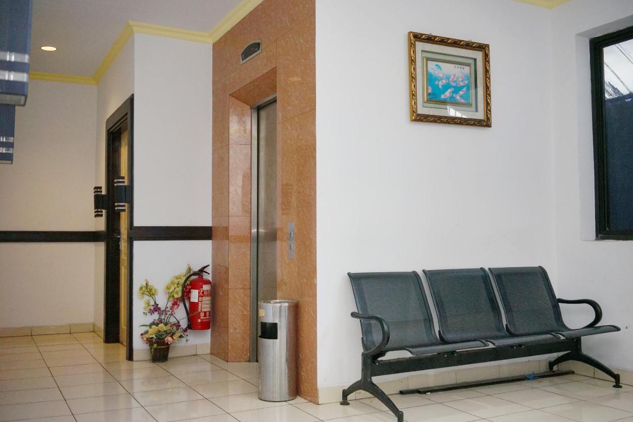 Oyo 2291 Hotel Bahagia Makasar Exteriér fotografie