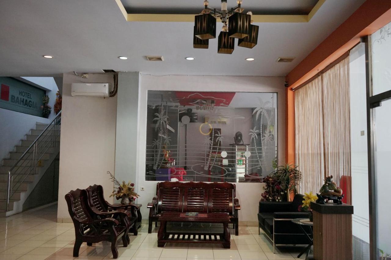 Oyo 2291 Hotel Bahagia Makasar Exteriér fotografie